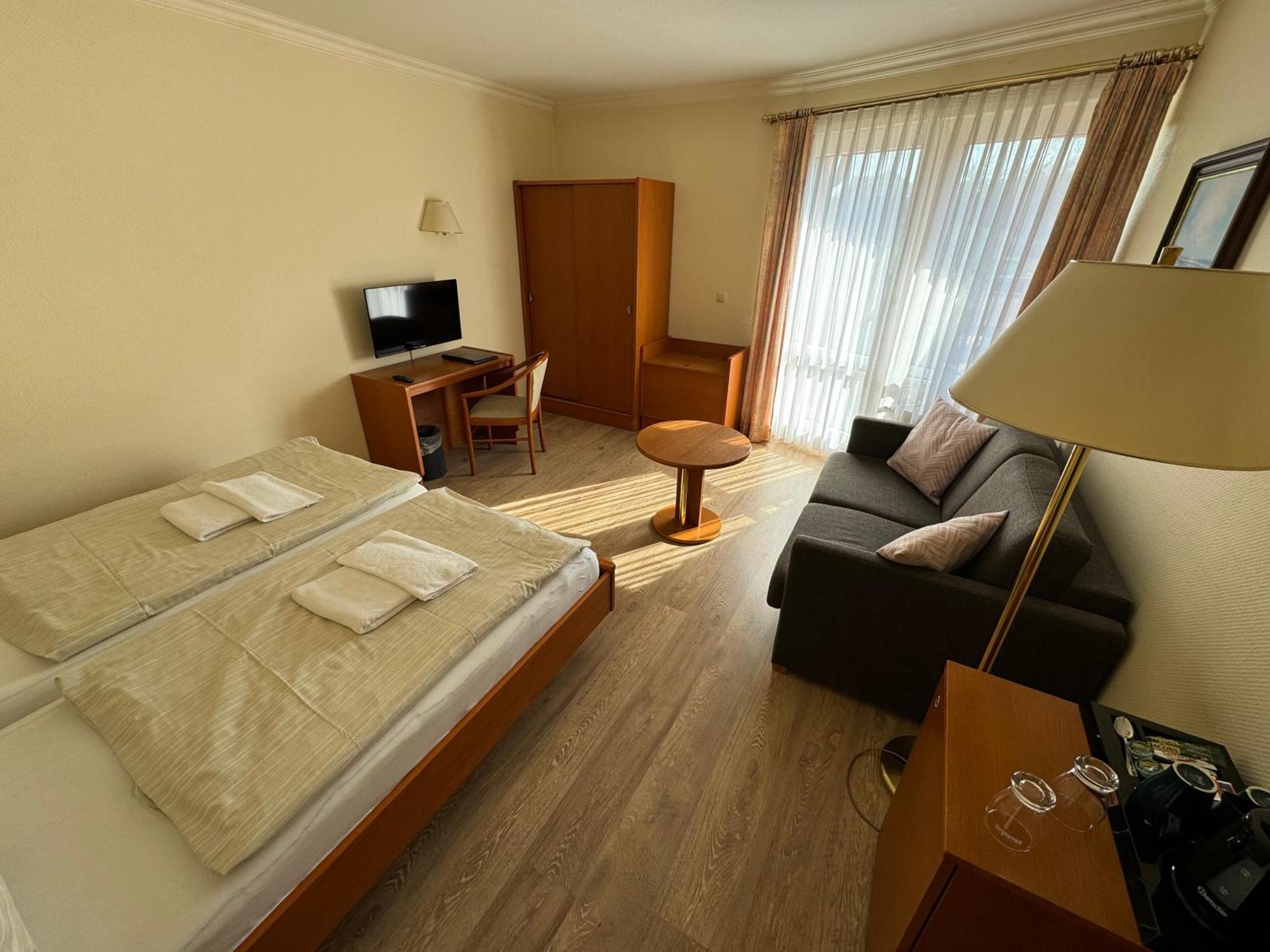 Hotel Garni Seeschloesschen Kolpinsee Dış mekan fotoğraf
