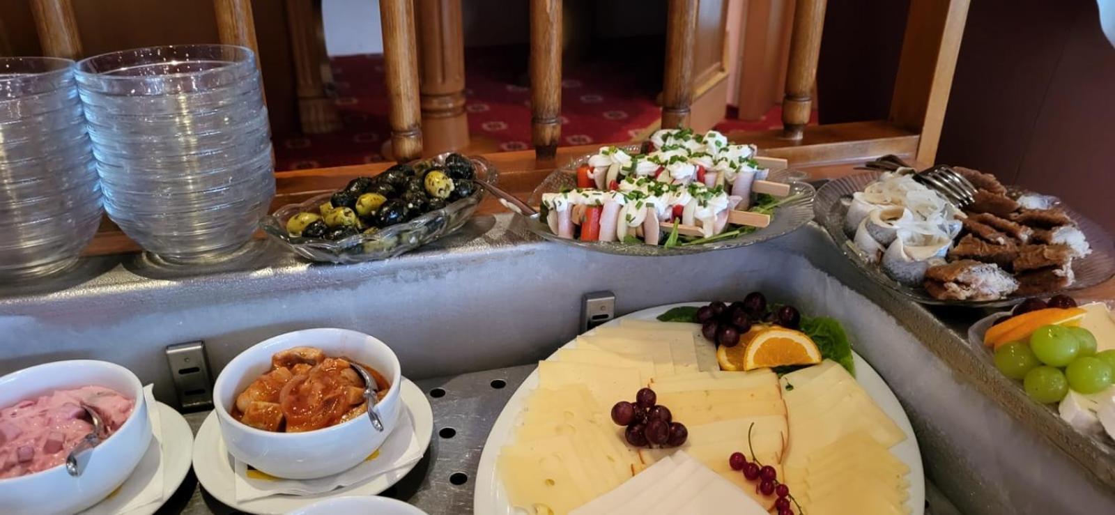 Hotel Garni Seeschloesschen Kolpinsee Dış mekan fotoğraf